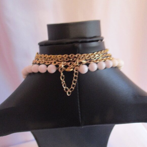 Multi Layered Necklace Lot White Acrylic Beaded Long Gold Tone Jewelry 24 in - Picture 2 of 6